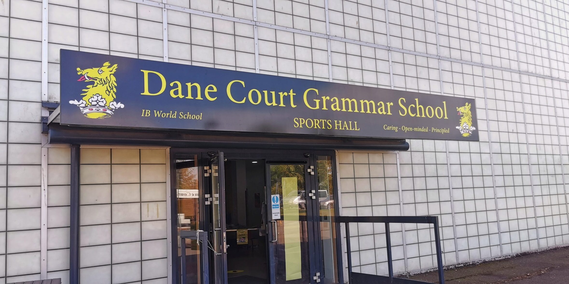 Dane Court Grammar School Expression Signs